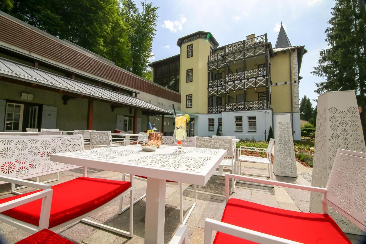 Hotel Pacsirta Sovata Eksteriør billede